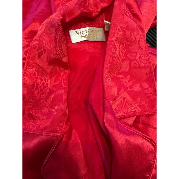 90s Vintage VICTORIA'S SECRET| Gold Label Red Satin Nightgown Size Small - Picture 3 of 6